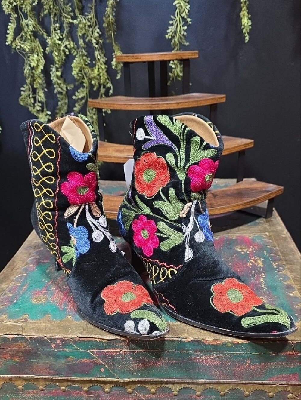 Embroidered Black Floral Western Ankle Boots - Picture 12 of 12